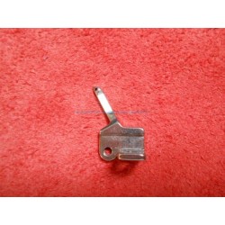 BOUCLEUR SUPERIEUR SURJETEUSE SINGER SJ 57