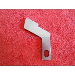 Couteau inferieur Elna 604 614 624
