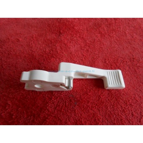 LEVIER POMPE ENFILAGE SURJETEUSE BABYLOCK